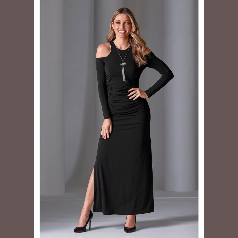 BOSTON PROPER COLD SHOULDER RUCHED SLIT GOWN SIZE: XS